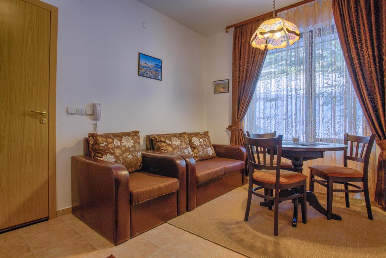 Cozy One-Bedroom Apartment With Nature View By Flat Mаnager Razlog Ngoại thất bức ảnh